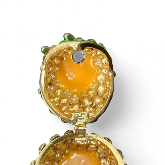 Hawaiian Pineapple Trinket Box Rhinestone Enameled Magnetic Closure Green - Picture 8 of 11